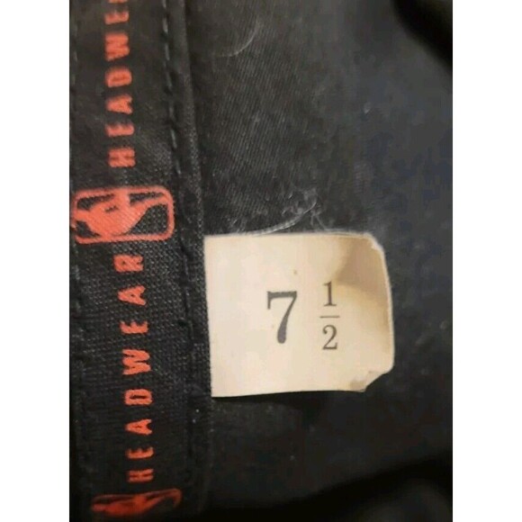 Vtg Philadelphia 76ers Hat Reebok Sz 7 1/2 Fitted Red Pinstripe Black Hat NBA - Picture 7 of 8